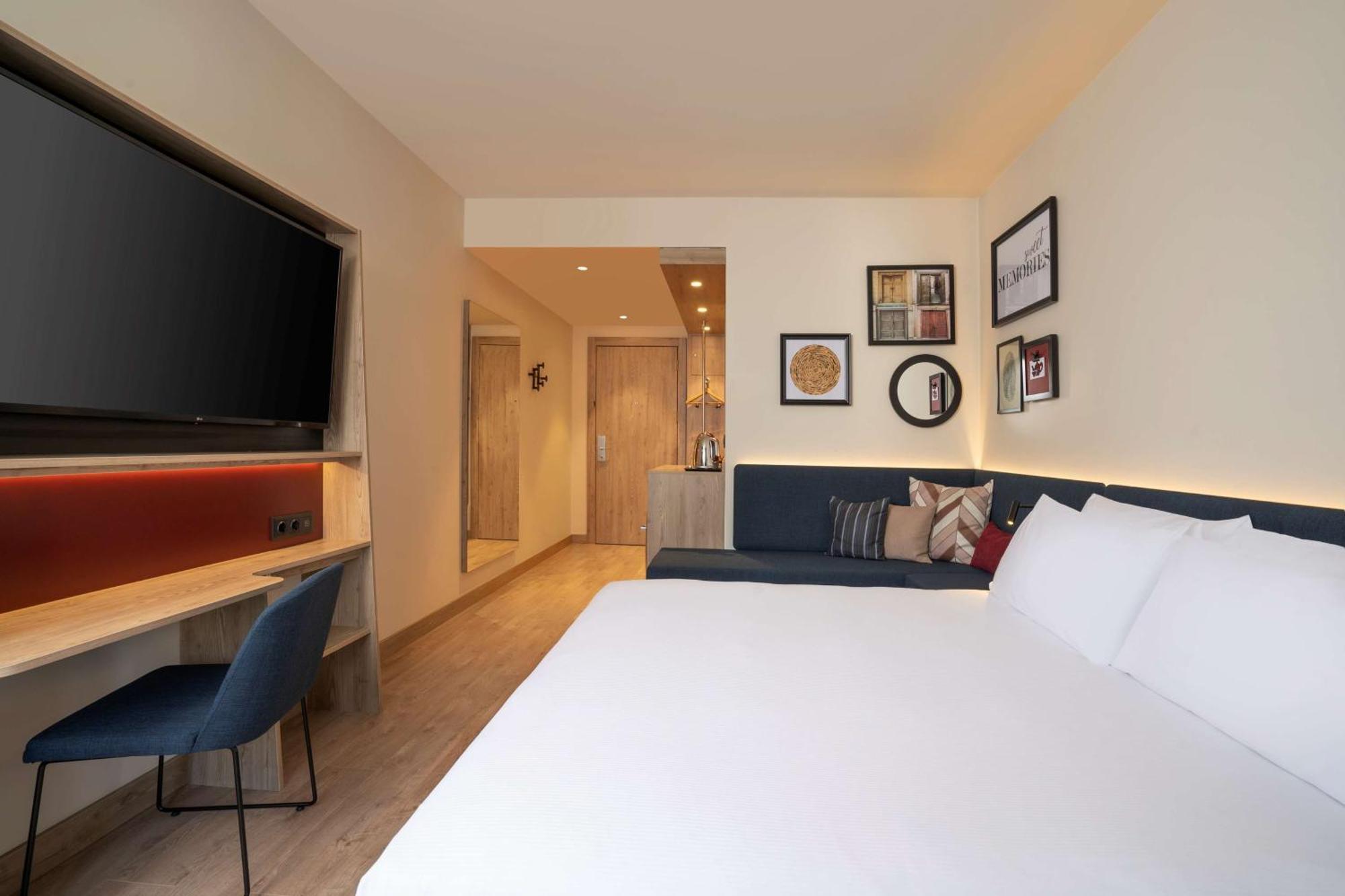Hampton By Hilton Tashkent Hotel Bagian luar foto